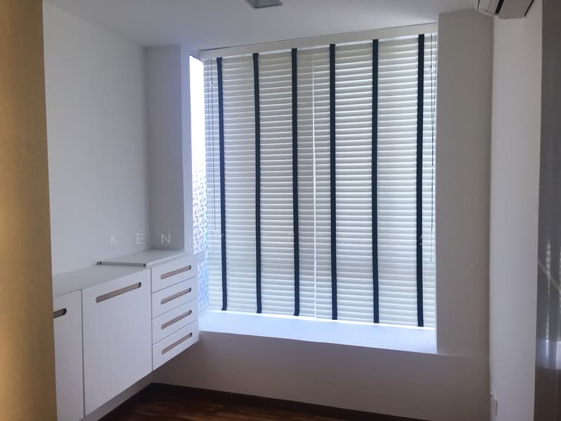 Crystal De Azure, 18 How Sun Close, 2 Bedrooms, 947 sqft, Apartment For Rent, by Kenny Peck 有益, 21226311 - PropertyGuru.com.sg