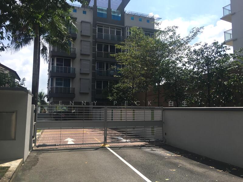 Crystal De Azure, 18 How Sun Close, 2 Bedrooms, 947 sqft, Apartment For Rent, by Kenny Peck 有益, 21226311 - PropertyGuru.com.sg