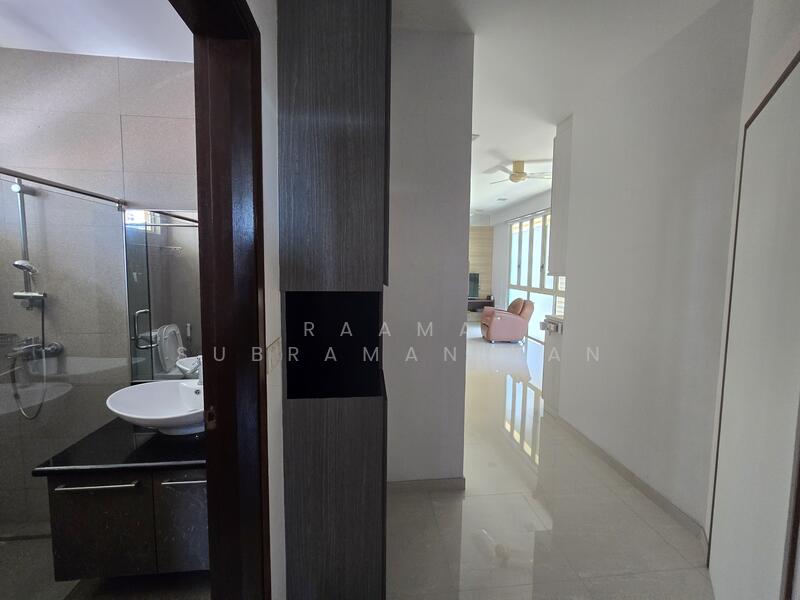 For Rent - Eastellar