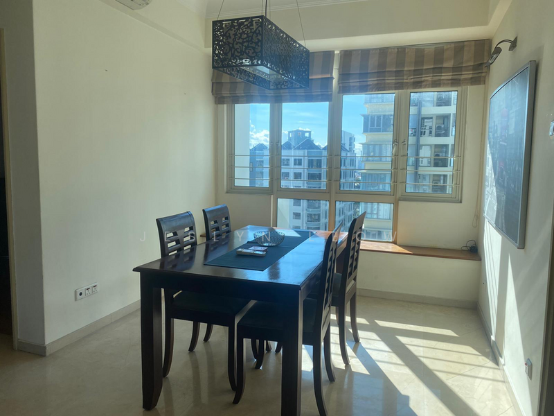 For Rent - Crystal Rhu