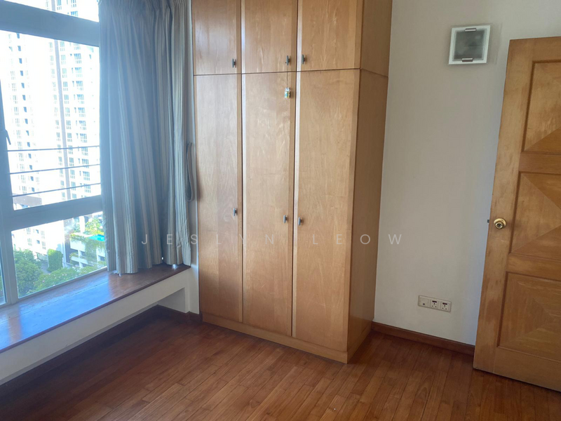 For Rent - Crystal Rhu