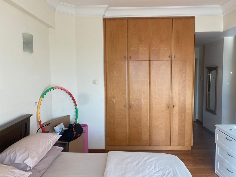 For Rent - Crystal Rhu