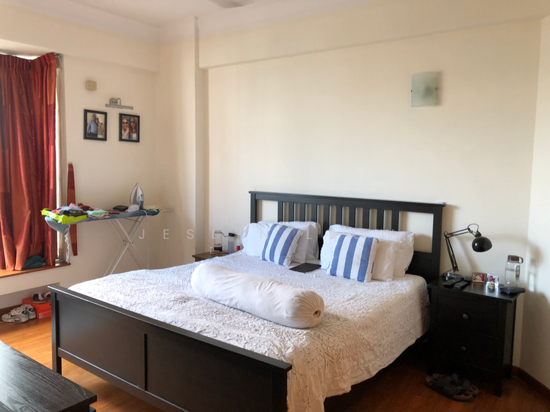 For Rent - Crystal Rhu