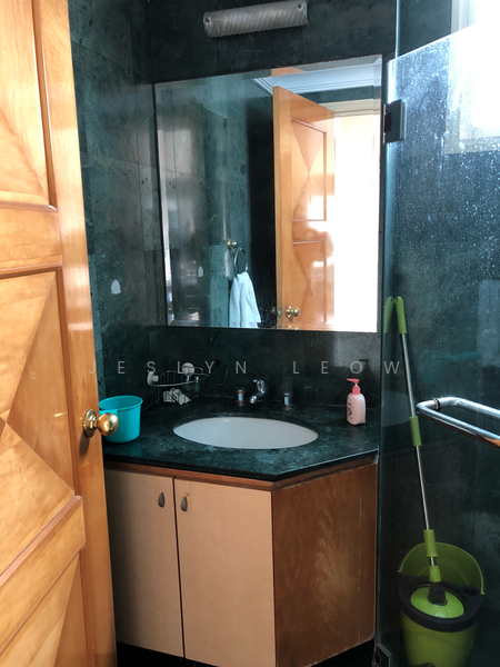 For Rent - Crystal Rhu