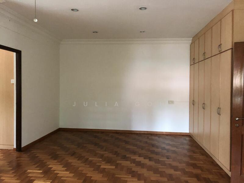 For Rent - Mount Sinai Avenue