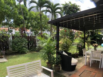 For Rent - Mount Sinai Avenue