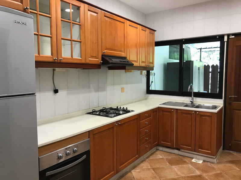 For Rent - Mount Sinai Avenue