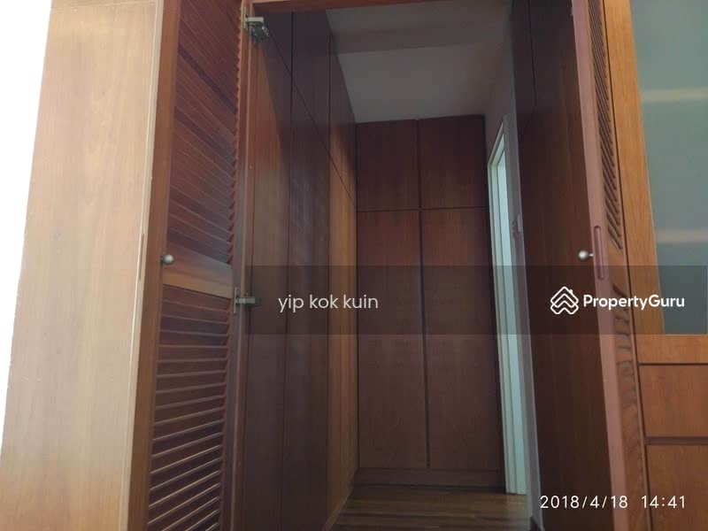 walkin wardrobe for master bedroom