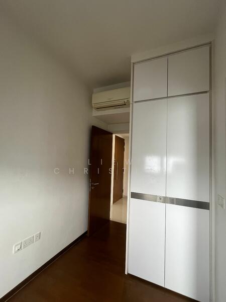 Kovan Regency Condominium For Sale at S$ 1,450,000 | PropertyGuru Singapore