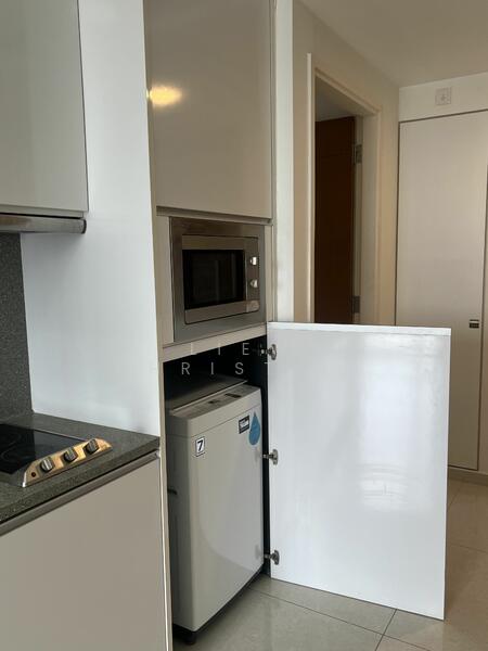 Kovan Regency Condominium For Sale at S$ 1,450,000 | PropertyGuru Singapore