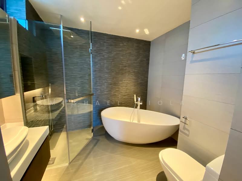 Gambier Court, 60 Kim Yam Road, 3 Bedrooms, 1,162 sqft, Apartment For Rent, by Michael Ciola, 21251556 - PropertyGuru.com.sg