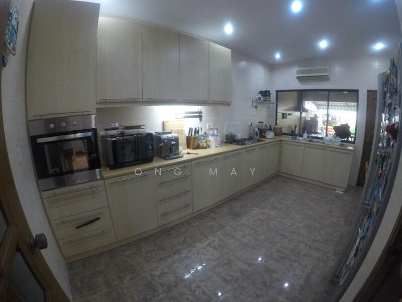 dry, air-conditioned aircon