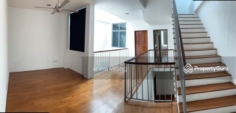 Level 3 - Second family hall