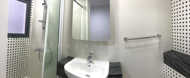 Sophia Hills, 25 Mount Sophia, 1 Bedroom, 580 sqft, Condominium For Rent, by Stephanie Ethel Tan, 21256168 - Bathroom (Studio) - PropertyGuru.com.sg