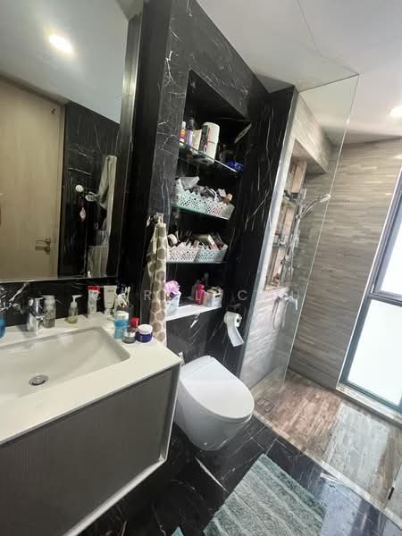 J Gateway, 2 Gateway Drive, 3 Bedrooms, 968 sqft, Condominium For Rent, by Carol Chu, 21259515 - PropertyGuru.com.sg
