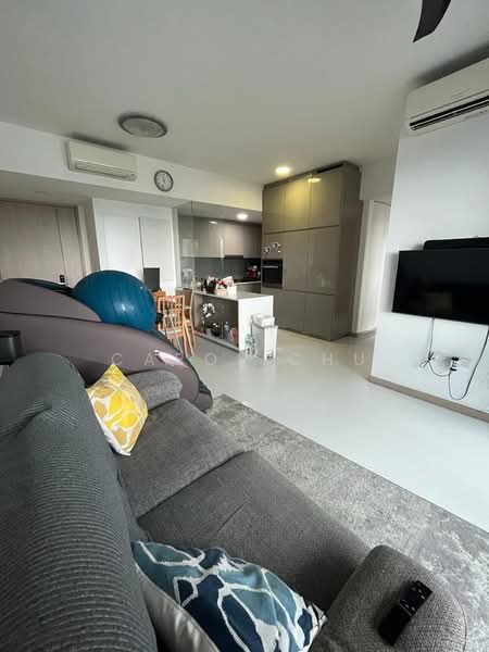 J Gateway, 2 Gateway Drive, 3 Bedrooms, 968 sqft, Condominium For Rent, by Carol Chu, 21259515 - PropertyGuru.com.sg