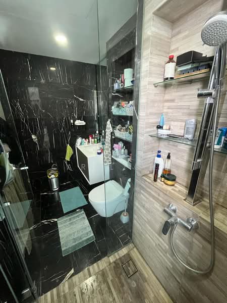 J Gateway, 2 Gateway Drive, 3 Bedrooms, 968 sqft, Condominium For Rent, by Carol Chu, 21259515 - PropertyGuru.com.sg