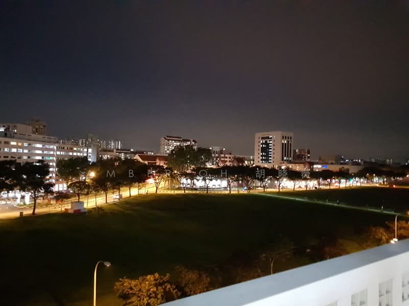 Sky Habitat, 7 Bishan Street 15, 3 Bedrooms, 1,249 sqft, Condominium For Sale, by Amber Oh 胡晓薇, 21266213 - Night unblocked view - call 81588888 - PropertyGuru.com.sg