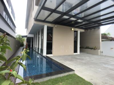 For Rent - Modern Semi D with Pool and Lift Near French Int'l School