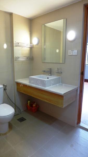 Pine Grove, 1M Pine Grove, Clementi Park / Upper Bukit Timah, 4 Bedrooms, 1,930 sqft, Condominium For Rent, by Poon Wing Kee, 21267987 - Master Bathroom - 2.2 - PropertyGuru.com.sg