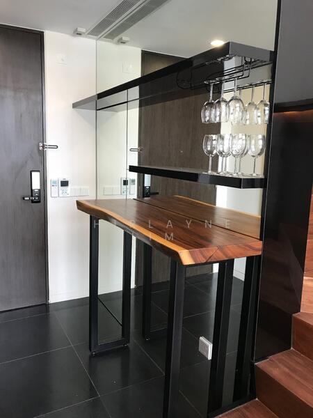 Bar/Breakfast Counter