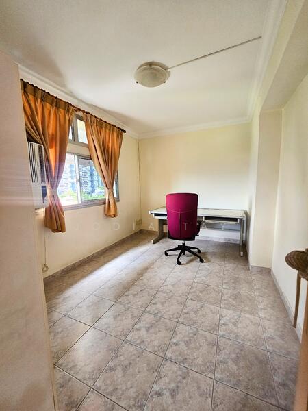 129 Clarence Lane, 129 Clarence Lane, 3 Bedrooms, 1,119 sqft, HDB Flat For Rent, by Jodia Tay, 21278801 - PropertyGuru.com.sg