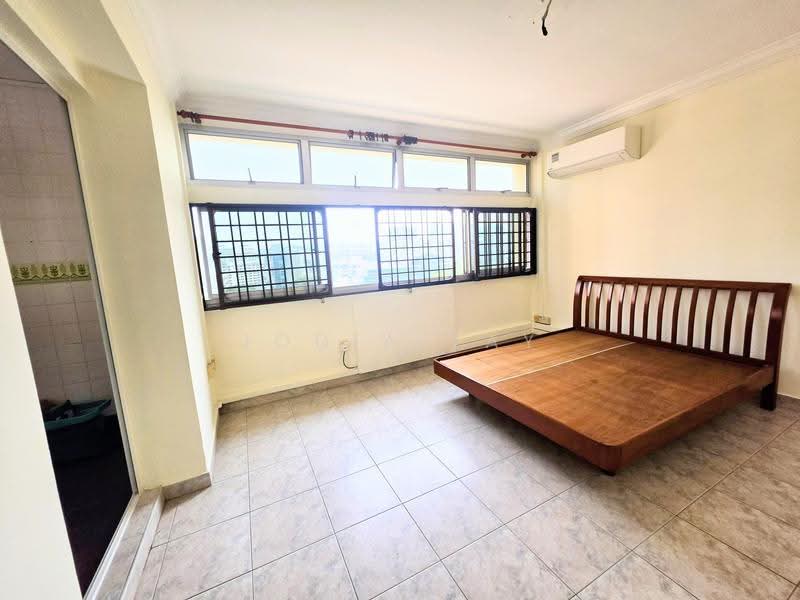 129 Clarence Lane, 129 Clarence Lane, Alexandra / Commonwealth, 3 Bedrooms, 1,119 sqft, HDB Flat For Rent, by Jodia Tay, 21278801 - PropertyGuru.com.sg