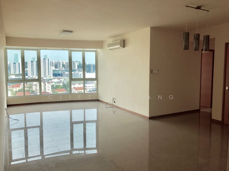 Queens, 10 Stirling Road, 3 Bedrooms, 1,195 sqft, Condominium For Rent, by Clifton Liang, 21282256 - PropertyGuru.com.sg