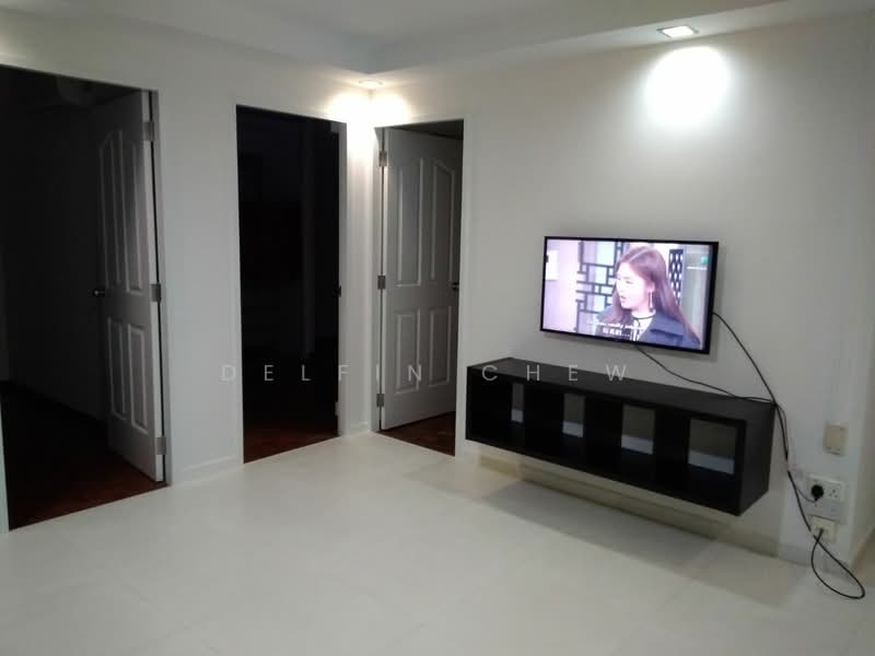 120 Geylang East Central, 120 Geylang East Central, 3 Bedrooms, 990 sqft, HDB Flat For Rent, by Delfin Chew, 21291043 - Living room (1) - PropertyGuru.com.sg