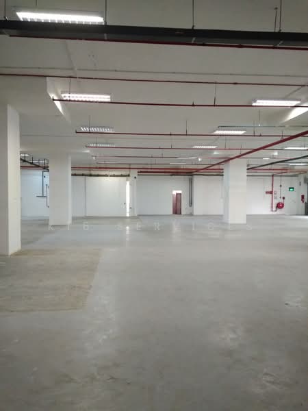Uniplas Building, 132 Joo Seng Road, 12,066 sqft, Light Industrial (B1) For Rent, by Christina, 21291163 - CommercialGuru.com.sg