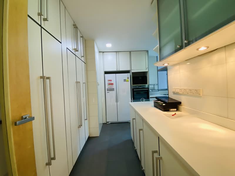 Cairnhill Crest, 2 Cairnhill Circle, 4 Bedrooms, 1,733 sqft, Condominium For Rent, by FiFi Ng, 21291765 - PropertyGuru.com.sg