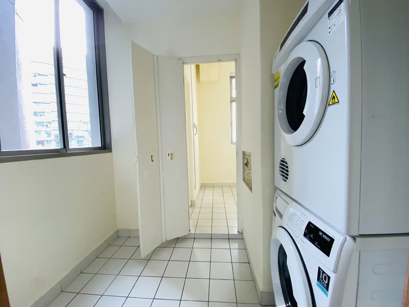 Cairnhill Crest, 2 Cairnhill Circle, 4 Bedrooms, 1,733 sqft, Condominium For Rent, by FiFi Ng, 21291765 - PropertyGuru.com.sg