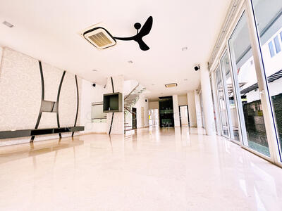 For Sale - Luxury 2.5 Storey Semi-Detached for Sale