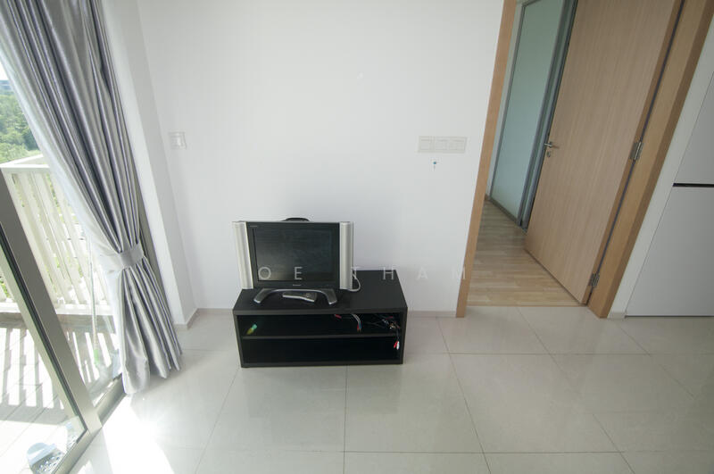 Ripple Bay, 6 Pasir Ris Link, Pasir Ris / Tampines, 1 Bedroom, 484 sqft, Condominium For Rent, by Joe Tham, 21301458 - Bring living Area - PropertyGuru.com.sg