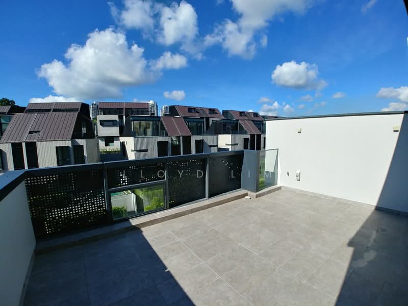 Victoria Park Villas, 81 Victoria Park Grove, 5 Bedrooms, 4,200 sqft, Semi-Detached House For Rent, by Lloyd Lim, 21310326 - Outdoor area to chill out or a barbeque session. - PropertyGuru.com.sg