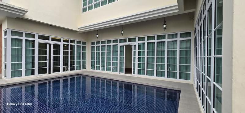 Kheam Hock Bungalow, Kheam Hock Road, Tanglin / Holland / Bukit Timah, 5 Bedrooms, 8,000 sqft, Detached House For Rent, by Megan Chua, 21311231 - PropertyGuru.com.sg
