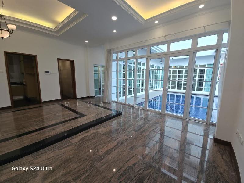 Kheam Hock Bungalow, Kheam Hock Road, Tanglin / Holland / Bukit Timah, 5 Bedrooms, 8,000 sqft, Detached House For Rent, by Megan Chua, 21311231 - PropertyGuru.com.sg