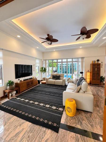 Kheam Hock Bungalow, Kheam Hock Road, Tanglin / Holland / Bukit Timah, 5 Bedrooms, 8,000 sqft, Detached House For Rent, by Megan Chua, 21311231 - PropertyGuru.com.sg