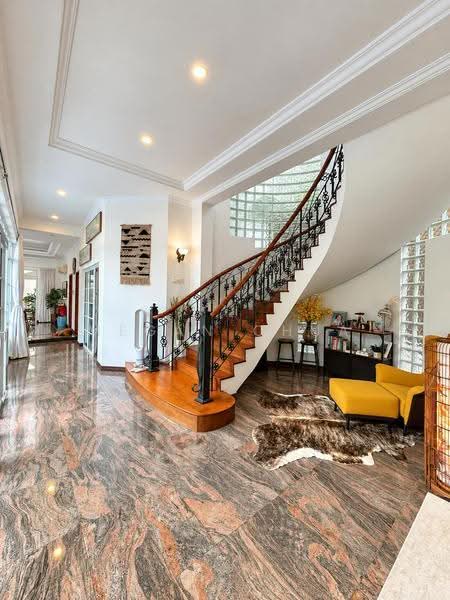Kheam Hock Bungalow, Kheam Hock Road, Tanglin / Holland / Bukit Timah, 5 Bedrooms, 8,000 sqft, Detached House For Rent, by Megan Chua, 21311231 - PropertyGuru.com.sg