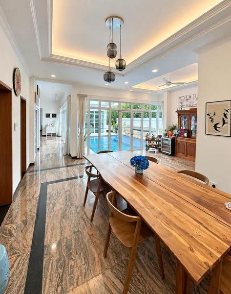 Kheam Hock Bungalow, Kheam Hock Road, Tanglin / Holland / Bukit Timah, 5 Bedrooms, 8,000 sqft, Detached House For Rent, by Megan Chua, 21311231 - Dining Room - PropertyGuru.com.sg