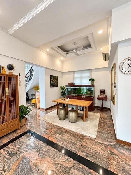 Kheam Hock Bungalow, Kheam Hock Road, Tanglin / Holland / Bukit Timah, 5 Bedrooms, 8,000 sqft, Detached House For Rent, by Megan Chua, 21311231 - Living Room - PropertyGuru.com.sg