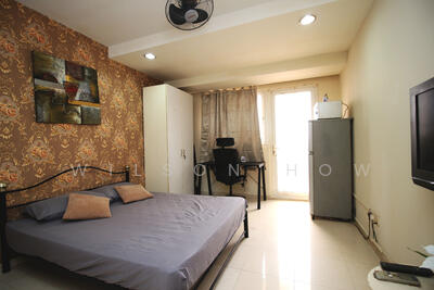 For Rent - 723 East Coast Road