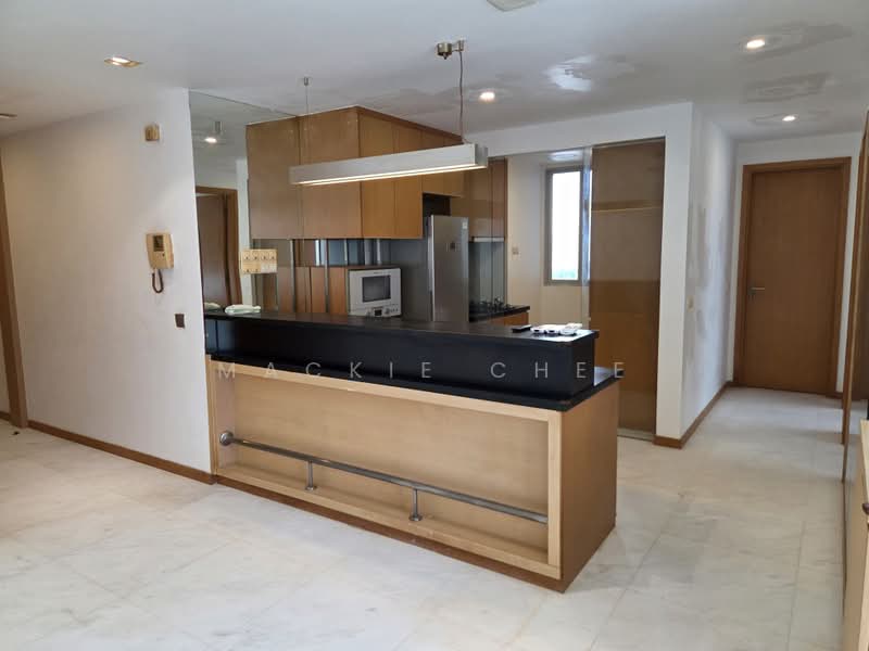 Vida, 5 Peck Hay Road, 2 Bedrooms, 840 sqft, Apartment For Rent, by Mackie Chee, 21314296 - To the Bedrooms - PropertyGuru.com.sg