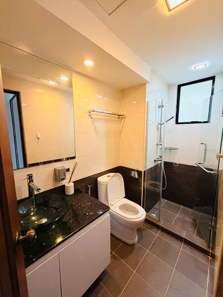 Spring Grove, 53 Grange Road, 2 Bedrooms, 1,012 sqft, Condominium For Rent, by Vivian Wang, 21316103 - PropertyGuru.com.sg