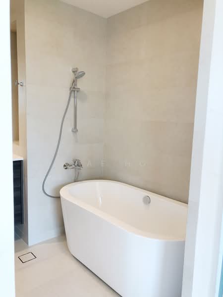 Maple Woods, 985 Bukit Timah Road, 4 Bedrooms, 1,776 sqft, Condominium For Rent, by Mae Ho, 21321240 - PropertyGuru.com.sg