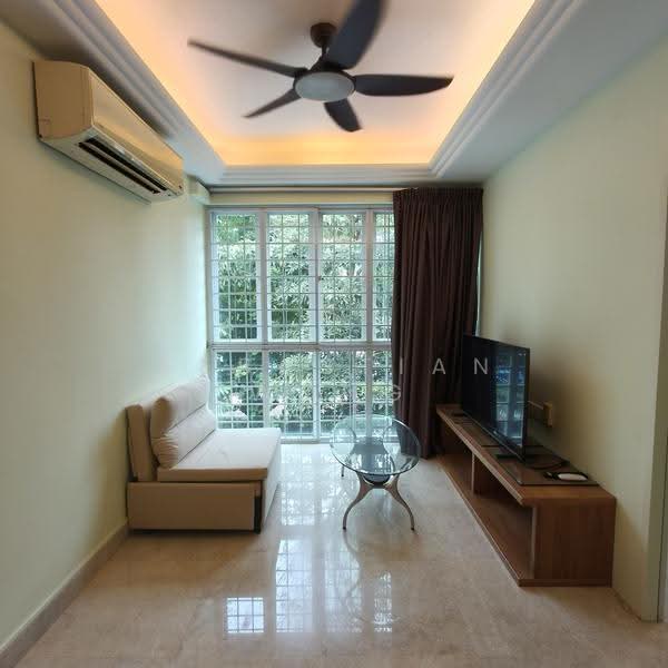 Regency Lodge, 17 Shanghai Road, Tanglin / Holland / Bukit Timah, 5 Bedrooms, 1,291 sqft, Apartment For Rent, by Sebastian Wong, 21322863 - Living Room - PropertyGuru.com.sg