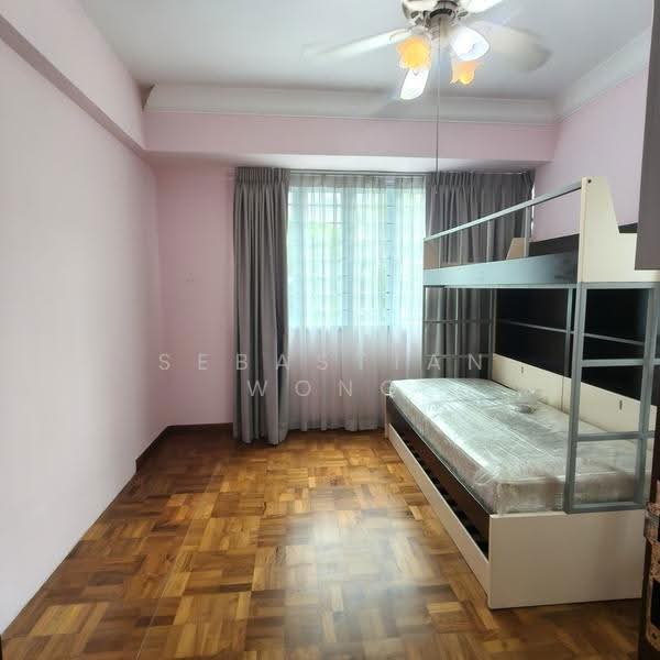 Regency Lodge, 17 Shanghai Road, Tanglin / Holland / Bukit Timah, 5 Bedrooms, 1,291 sqft, Apartment For Rent, by Sebastian Wong, 21322863 - Bedroom - PropertyGuru.com.sg