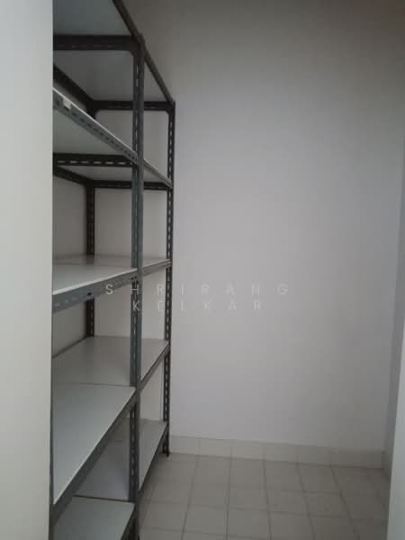 Blue Horizon, 29 West Coast Crescent, 2 Bedrooms, 958 sqft, Condominium For Rent, by Shrirang Kelkar, 21323693 - STORE RACKS - PropertyGuru.com.sg