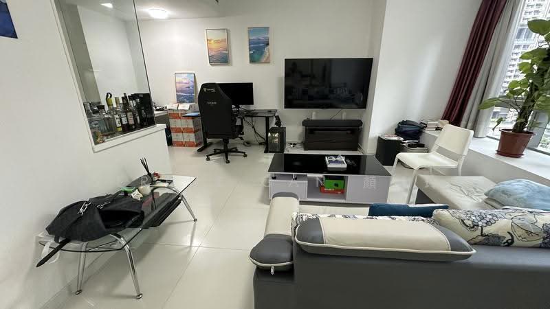 One Shenton, 1 Shenton Way, Boat Quay / Raffles Place / Marina, 1 Bedroom, 581 sqft, Condominium For Rent, by Serene Gan 顏詩玲, 21325502 - Living Room - PropertyGuru.com.sg