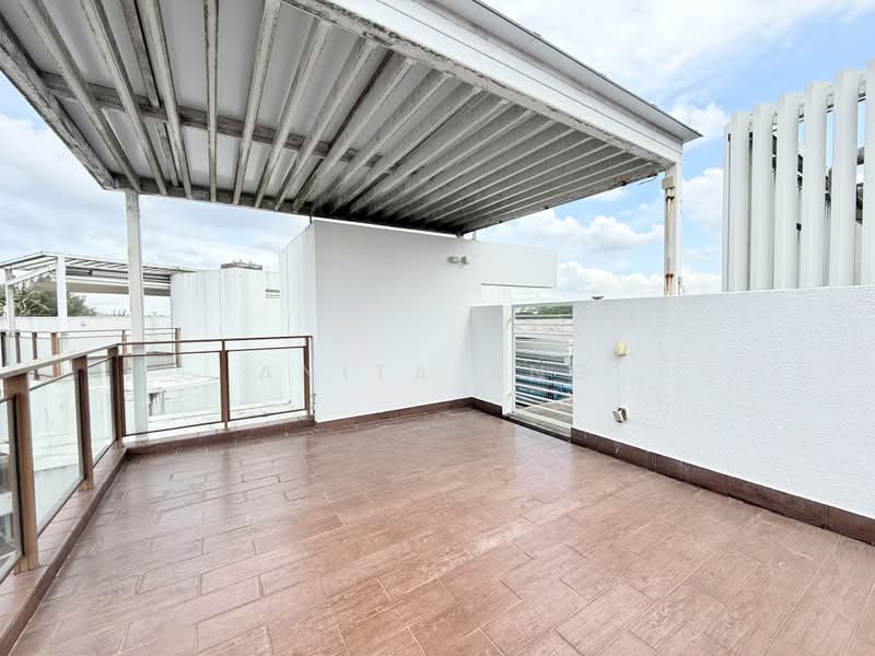 Floridian, 971 Bukit Timah Road, 4 Bedrooms, 2,239 sqft, Condominium For Rent, by Anita Ang, 21325721 - PropertyGuru.com.sg
